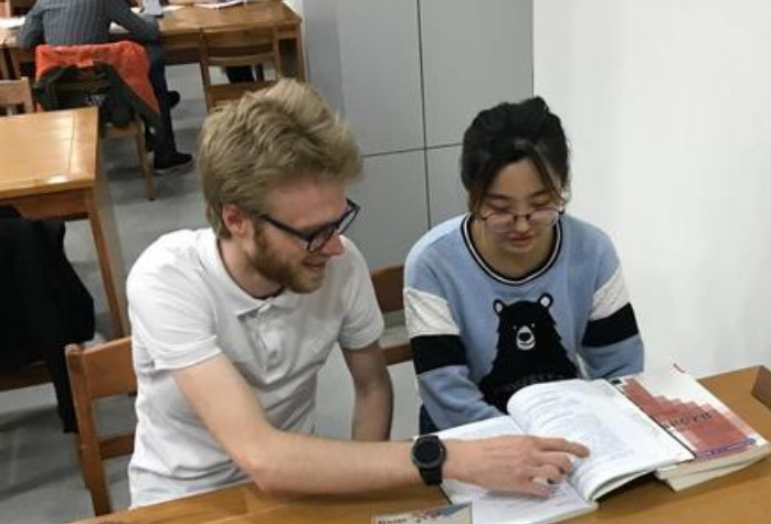 武漢高中英語一對一輔導(dǎo)價格